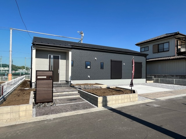 小山市中久喜　新築戸建1-5