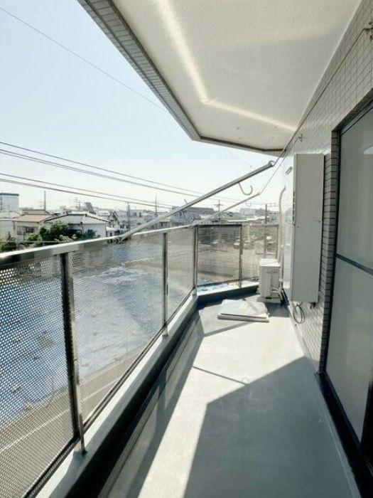 ストーン本八幡のバルコニー