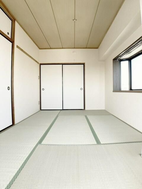 ストーン本八幡の和室