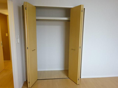 【収納】 | エルヴェ汐焼Ａ | 北洋室クローゼット