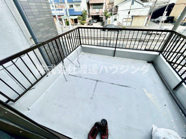 長池町貸家のバルコニー