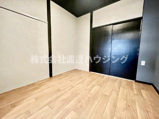 長池町貸家の寝室
