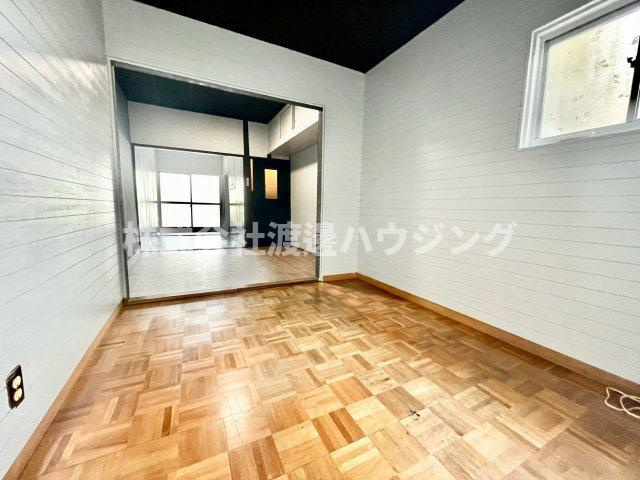 長池町貸家の寝室