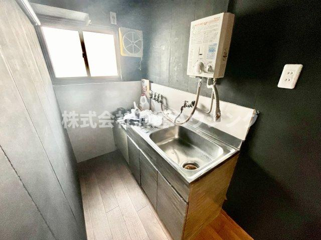 長池町貸家のキッチン