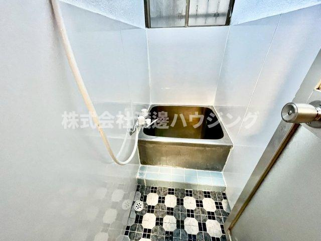 長池町貸家の浴室