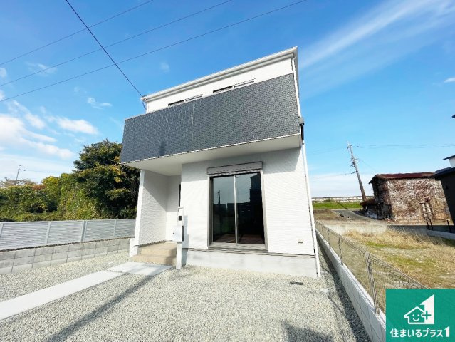 尼崎市食満　第2期　新築一戸建ての外観|安心の10年保証！外観を美しく保ち、雨水で汚れを落とします！気になることがありましたら、お気軽にお問い合わせください！