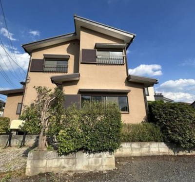 【外観】 | 狭山市広瀬1丁目 | 狭山市広瀬の閑静な住宅街に佇む3LDKの中古戸建です。新規リノベーション済みなので、綺麗な室内で心地よく新生活を迎えられます♪