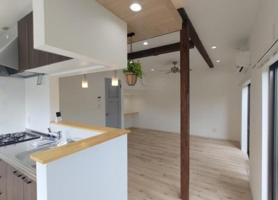 【居間・リビング】 | 狭山市広瀬1丁目 | ダウンライト、シーリングファン、お洒落な下がり天井