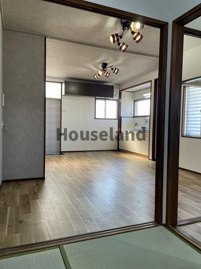 松江西戸建の居間・リビング