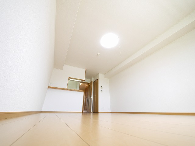 フローレンス　四条大路の居間・リビング|ゆったりとしたリビングです