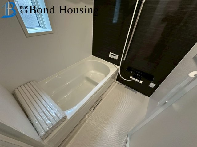 駐車並列2台可能　上高丸第1　新築2区画　2号棟の浴室