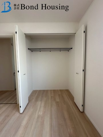 駐車並列2台可能　上高丸第1　新築2区画　2号棟の収納