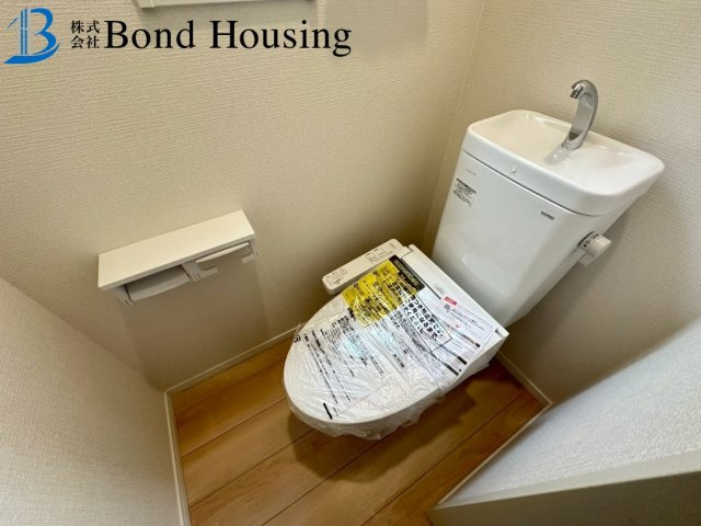 駐車並列2台可能　上高丸第1　新築2区画　2号棟のトイレ