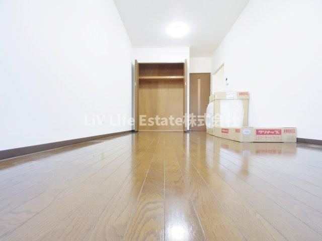東大和市奈良橋６丁目の賃貸マンションの居間・リビング