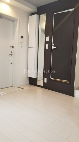 ゴールドレジデンシア祐天寺の玄関