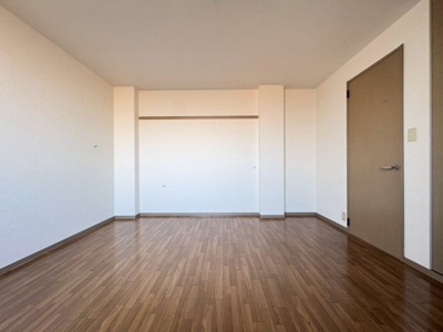 【洋室】 | ビラージュ山本