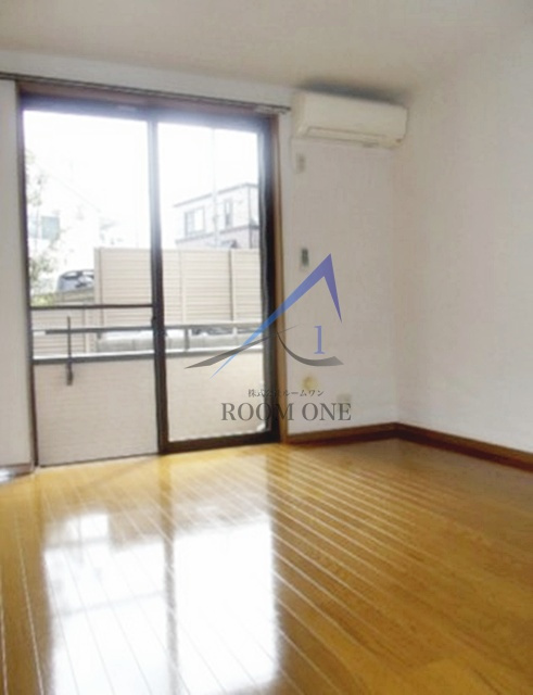 シンフォニーサンの居間・リビング|洋室のお部屋です。