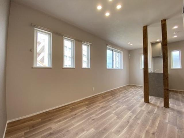 An’s court天台の居間・リビング