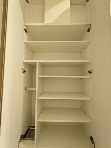 ジェイアール稲毛駅前レジデンスの収納|こまごまとしたものを収納できそうですね