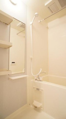 プライドの浴室|落ち着いた空間のお風呂です