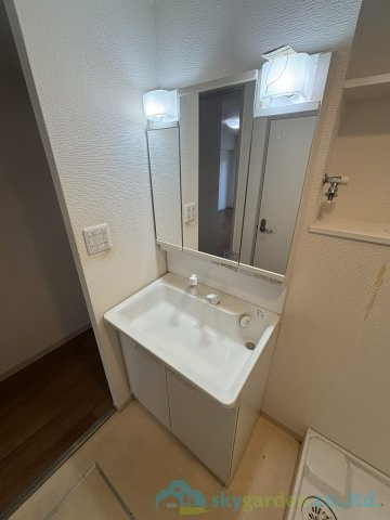パレ平塚すみれ平壱番館の独立洗面台