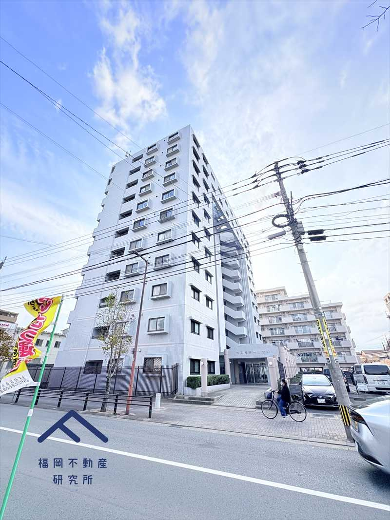 コスモテール吉塚の外観