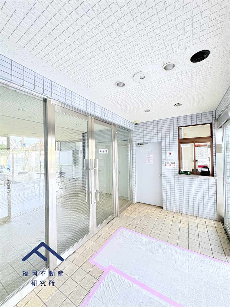 コスモテール吉塚のエントランス