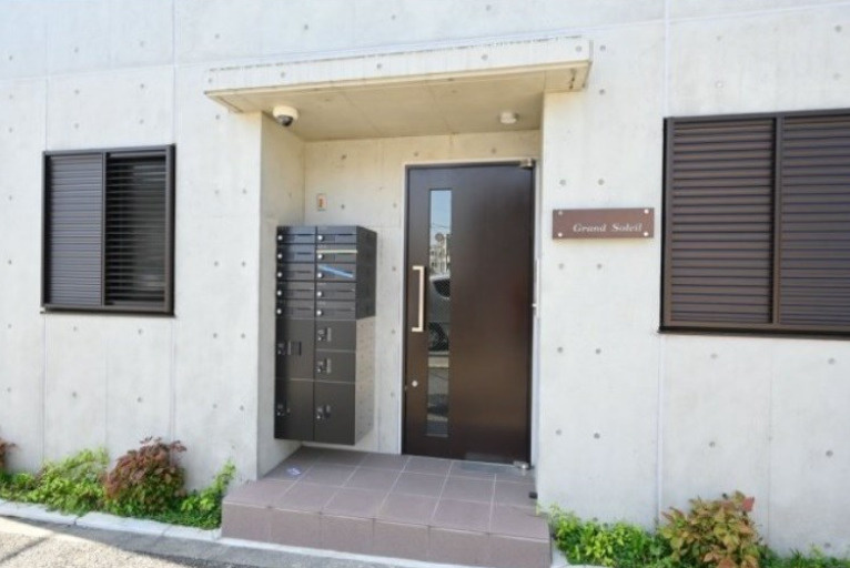 練馬区早宮４丁目の賃貸マンションのエントランス