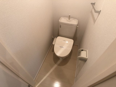 【トイレ】 | エスポワールツツミ【名古屋市賃貸・都市ガス】