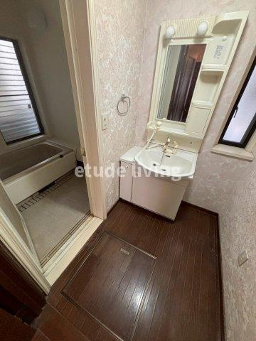 朝霞市仲町2丁目戸建の内装