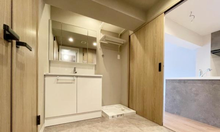 稲毛パークハウスA棟の独立洗面台|朝の身支度には欠かせない独立洗面化粧台