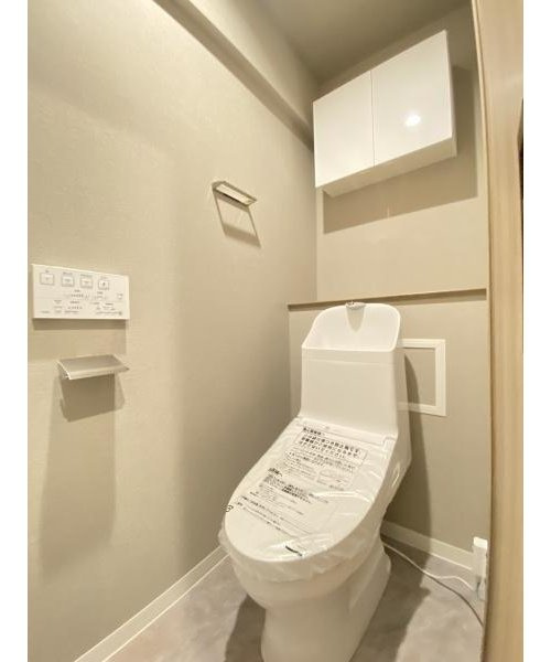 六実マンションの収納|施工例です。収納豊富なウォークインクローゼット付きです。