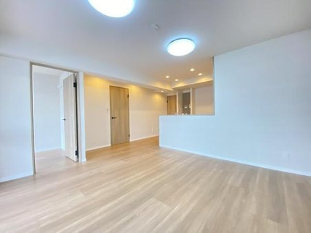 六実マンションの居間・リビング|施工例です。