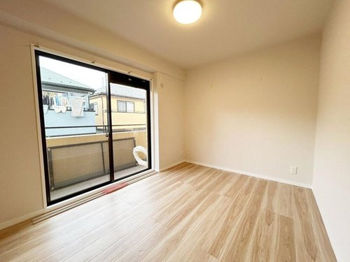 ライオンズマンション西所沢の洋室|明るい洋室です
