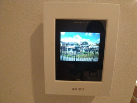 ソレイユ鷹の台Ｄ棟の防犯設備|モニター付きインターホンで防犯面も安心