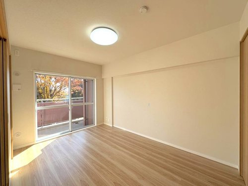 ネオハイツ江戸川台Ａ棟の洋室|洋室です