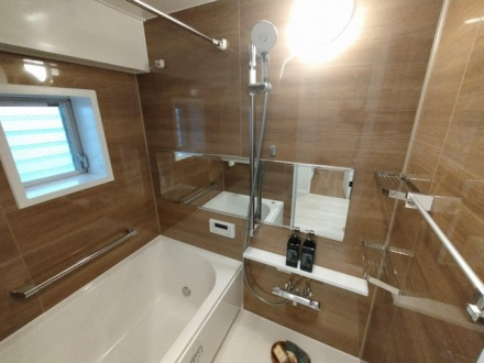 春日部ダイヤモンドマンションの浴室|日々の疲れを癒すお風呂付です