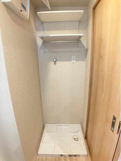 ワコーレロイヤルガーデン北本Ｆ棟のランドリースペース|ランドリースペース