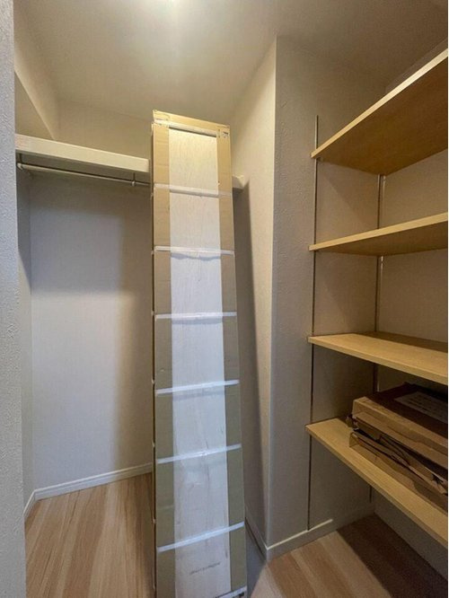 近鉄ハイツ六実の収納|収納豊富なウォークインクローゼット付きです