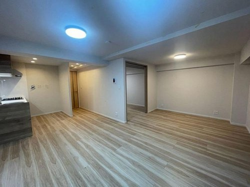 近鉄ハイツ六実の居間・リビング|14.5帖のゆったりとしたリビング