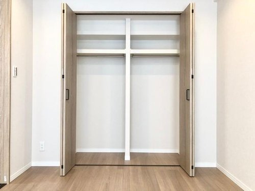 ボナハイツ中川３号棟の収納|全居室収納スペース付きです