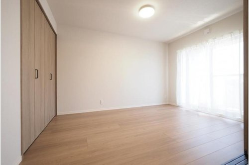 朝日パリオ入間市の洋室|綺麗な洋室です