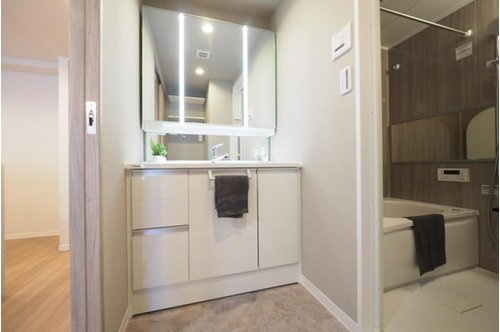 朝日パリオ入間市の独立洗面台|独立洗面化粧台が付いています