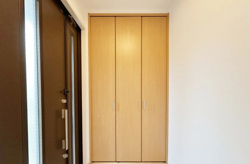 さいたま市緑区大間木二丁目戸建の玄関|きれいな玄関です
