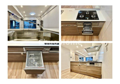 【キッチン】 | エバーグリーンパレス浅草 | 【システムキッチン】ワイドで収納豊富な使い勝手の良いカウンターキッチンには、食洗器や伸縮タイプのキッチン水栓、三ツ口コンロ・魚焼きグリルなどの便利な設備が標準完備されています。