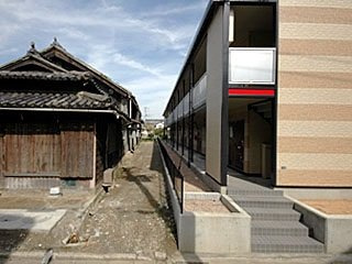 【玄関】 | レオパレスタウンコート南矢三 | 備品や設備仕様は号室等により異なります現地をご確認下さい。