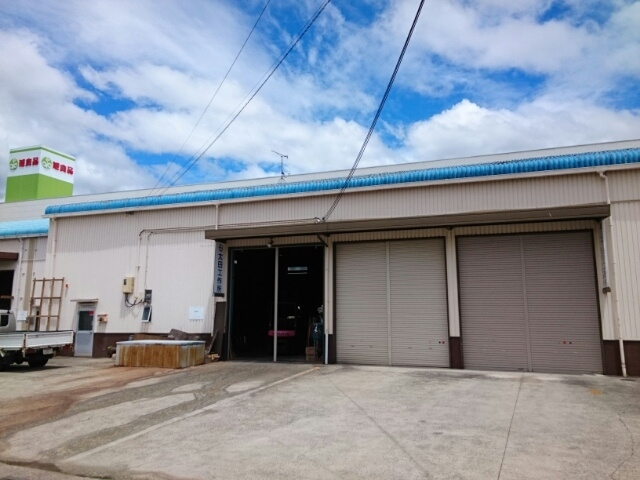 和歌山市吐前の工場の外観