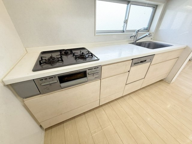 梅島3丁目戸建のキッチン