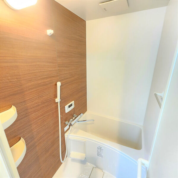 トミテラス　名古屋市賃貸　仲介手数料無料の浴室