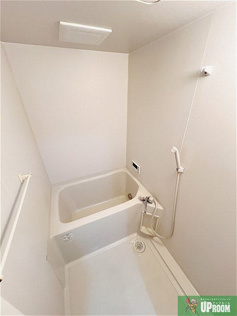 exceⅢ A棟の玄関